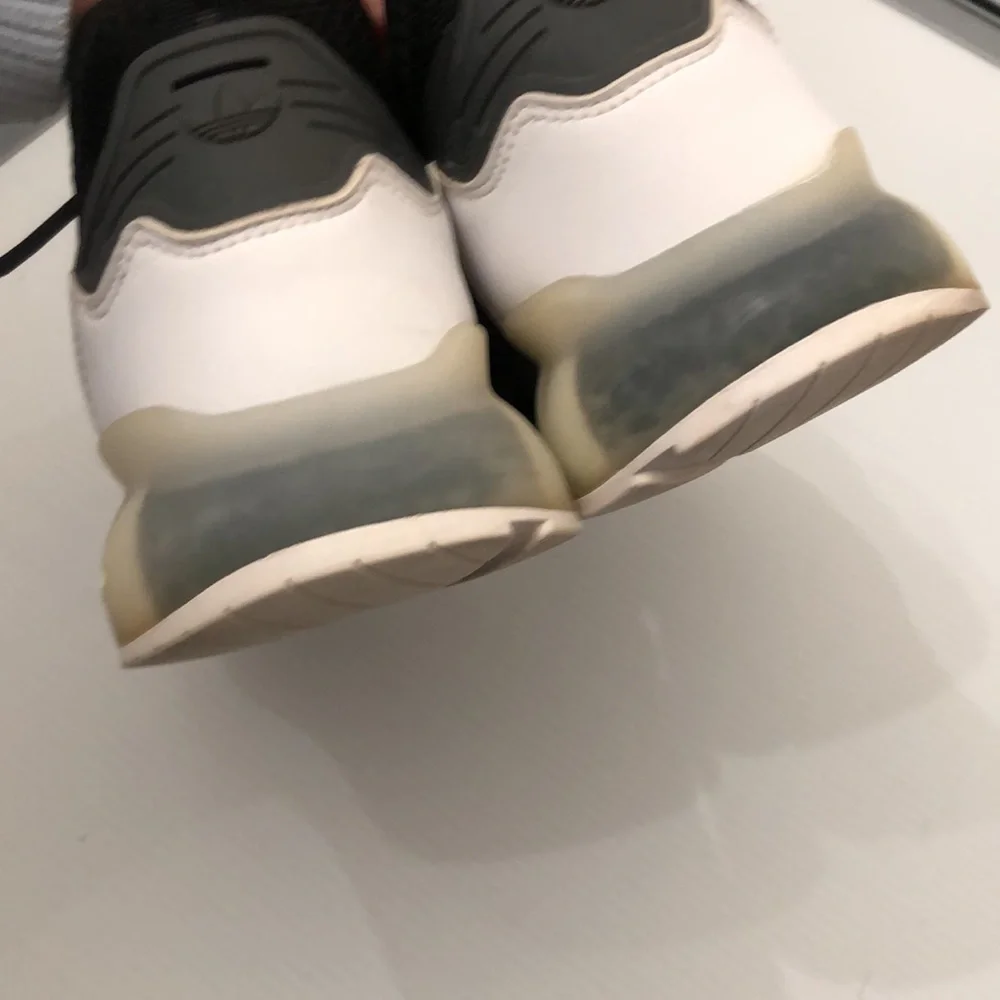 ADIDAS Zx 2K CORE BLACK WHITE RUNNING SNEAKERS MENS-BOYS SIZE 6